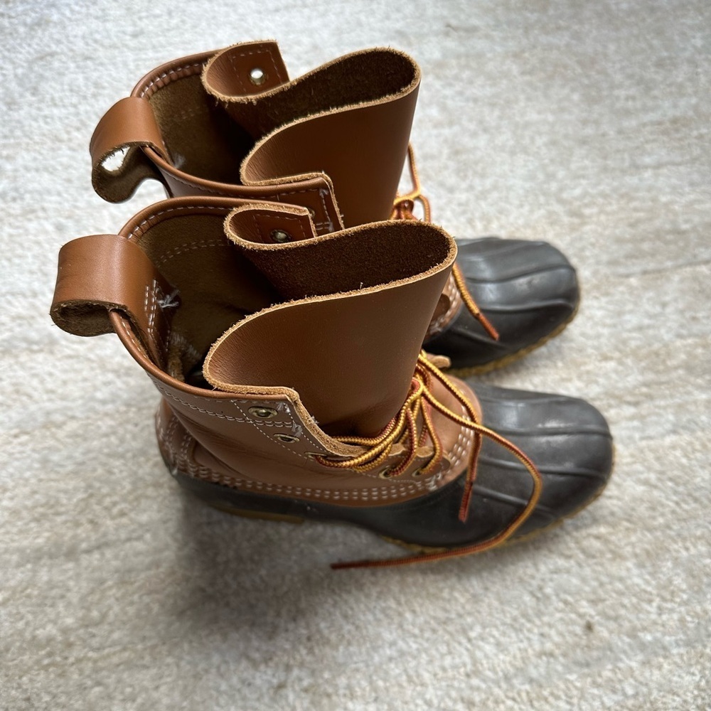 Women’s Bean Boots size 6 LL Bean